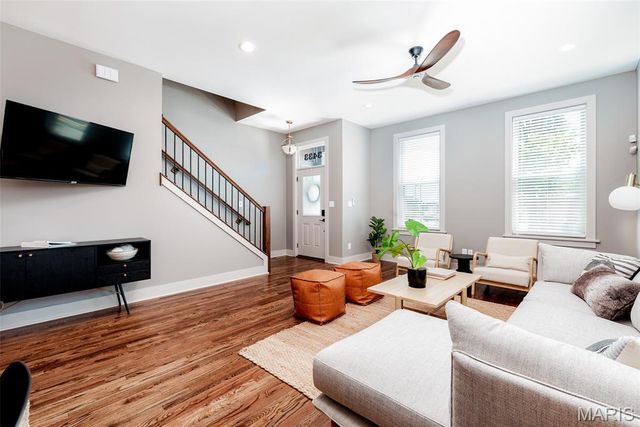 3433 Texas Avenue, St Louis, MO 63118