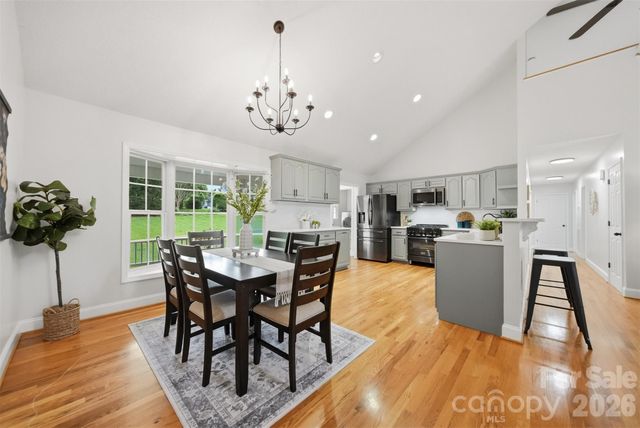 920 Barrington Drive NE, Lenoir, NC 28645