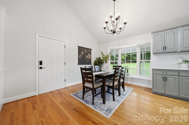 920 Barrington Drive NE, Lenoir, NC 28645