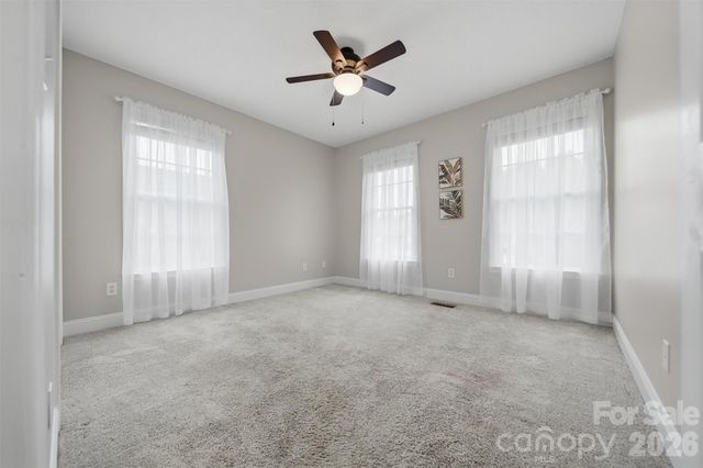 920 Barrington Drive NE, Lenoir, NC 28645