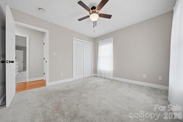920 Barrington Drive NE, Lenoir, NC 28645