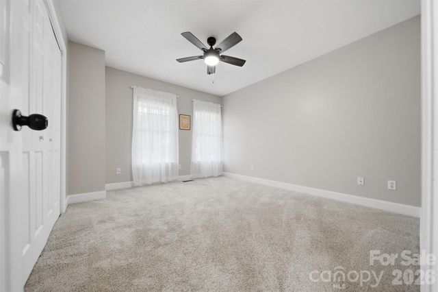 920 Barrington Drive NE, Lenoir, NC 28645