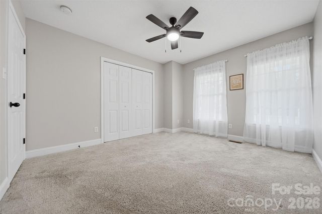 920 Barrington Drive NE, Lenoir, NC 28645