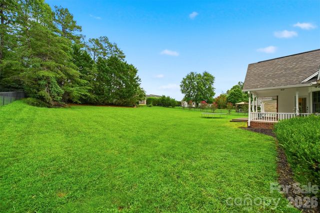 920 Barrington Drive NE, Lenoir, NC 28645