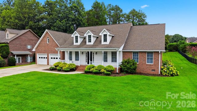 920 Barrington Drive NE, Lenoir, NC 28645