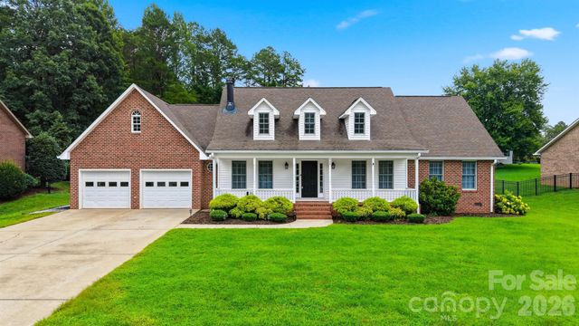 920 Barrington Drive NE, Lenoir, NC 28645