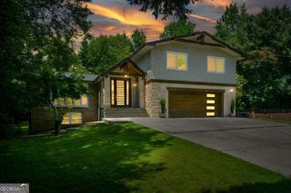 2116 Strasburg Court, Dunwoody, GA 30338