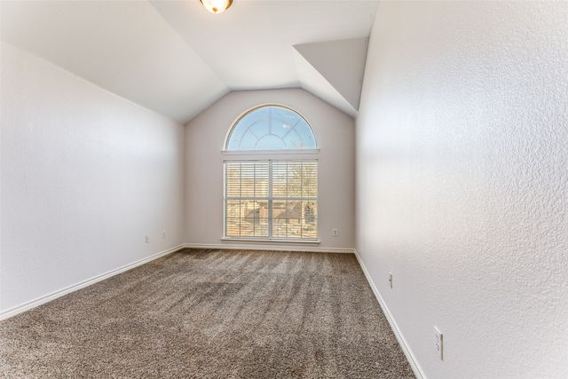 11805 Vienna Apple Road, Fort Worth, TX 76244