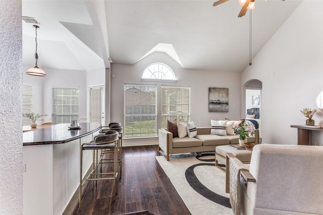 11805 Vienna Apple Road, Fort Worth, TX 76244