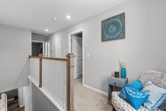 6560 Desmond Ave, Murfreesboro, TN 37128