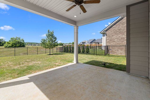 6560 Desmond Ave, Murfreesboro, TN 37128