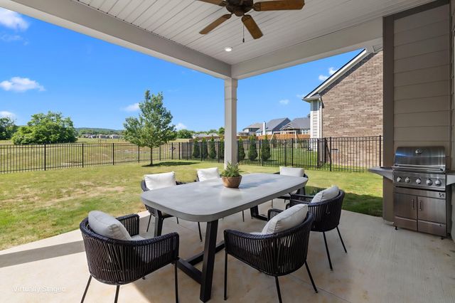 6560 Desmond Ave, Murfreesboro, TN 37128