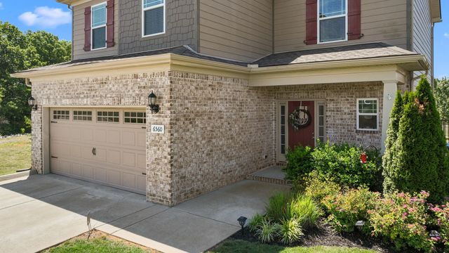 6560 Desmond Ave, Murfreesboro, TN 37128