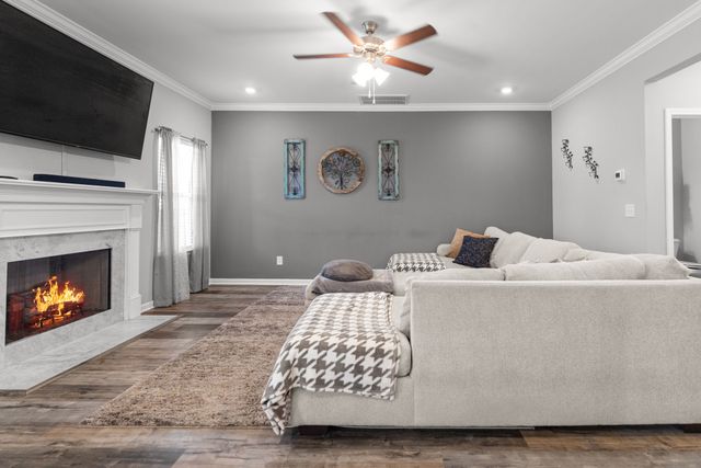 6560 Desmond Ave, Murfreesboro, TN 37128