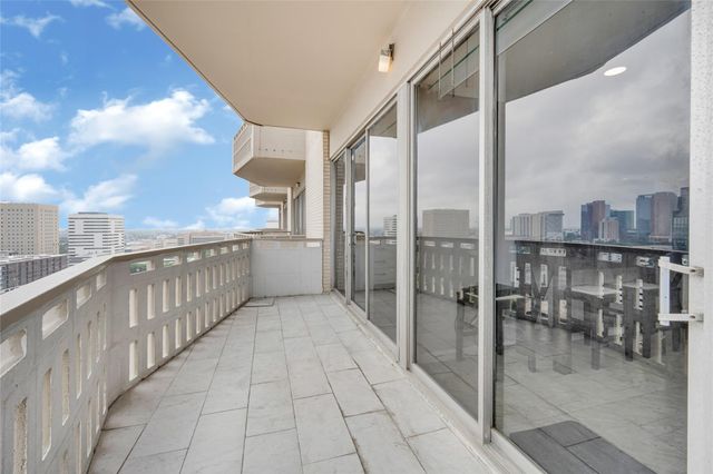 2016 Main Street 1707, Houston, TX 77002