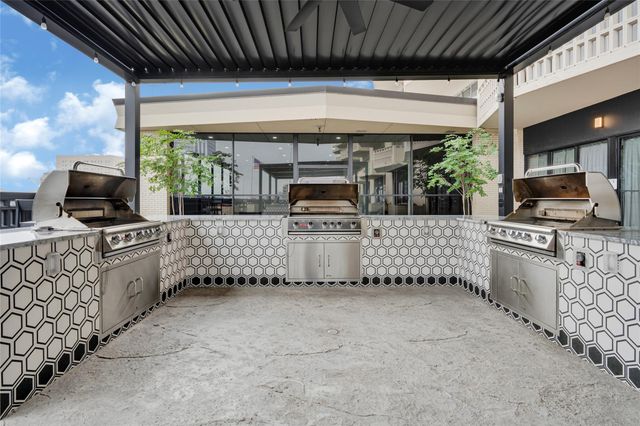 2016 Main Street 1707, Houston, TX 77002