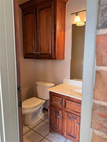 14400 S Blackwelder Avenue, Oklahoma City, OK 73170