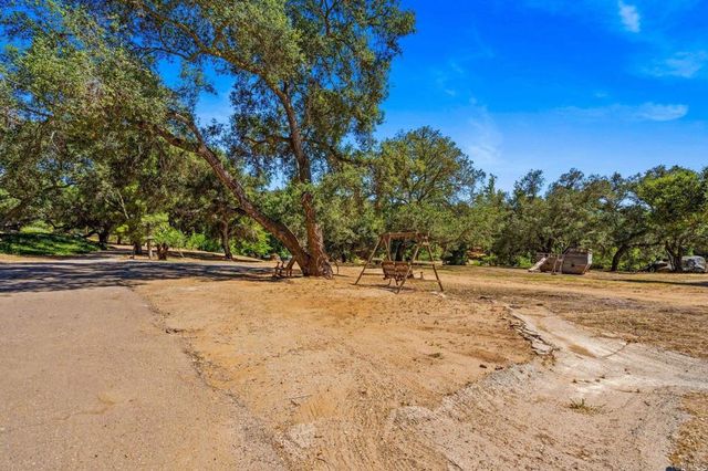 13511 Hilldale Road, Valley Center, CA 92082