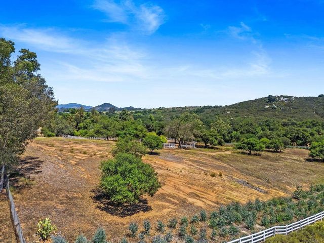 13511 Hilldale Road, Valley Center, CA 92082