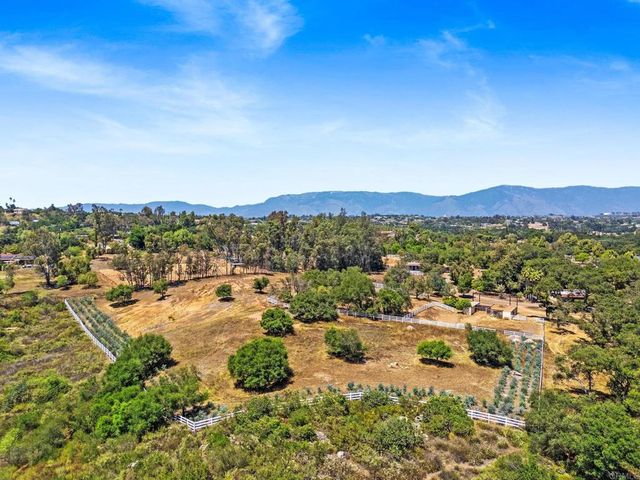 13511 Hilldale Road, Valley Center, CA 92082