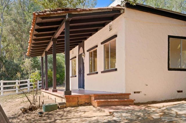 13511 Hilldale Road, Valley Center, CA 92082
