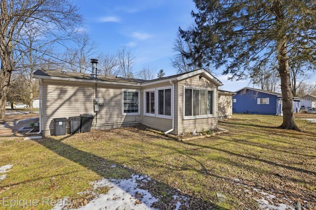 3831 Beech Street, Fort Gratiot Charter Township, MI 48059