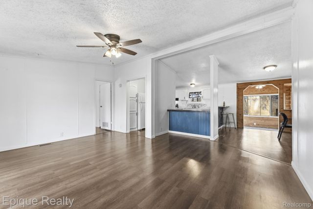 3831 Beech Street, Fort Gratiot Charter Township, MI 48059