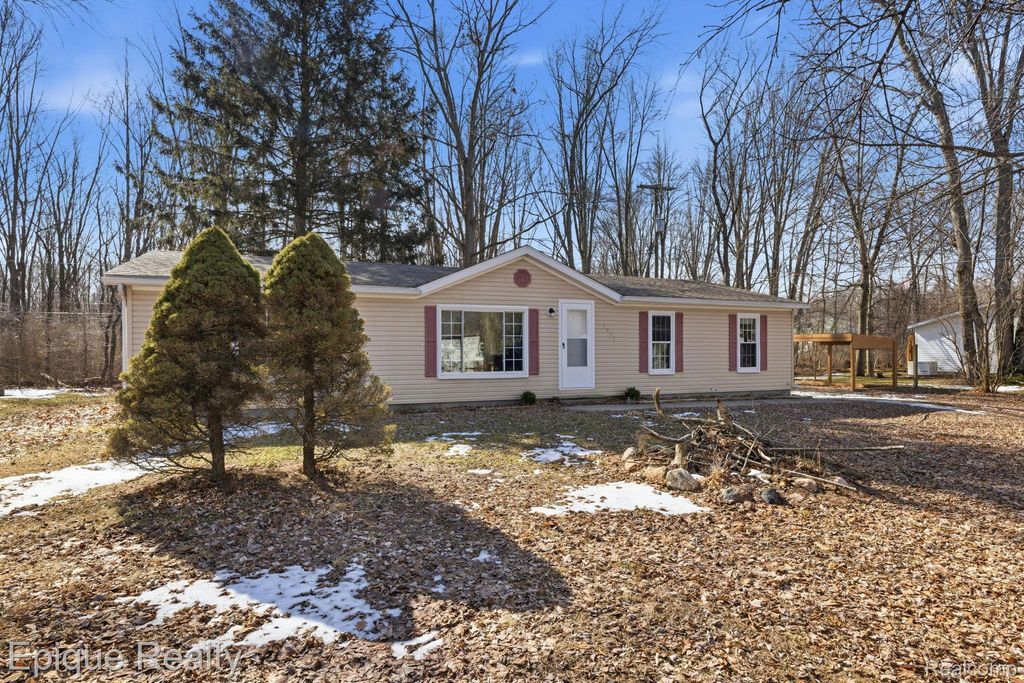 3831 Beech Street, Fort Gratiot Charter Township, MI 48059