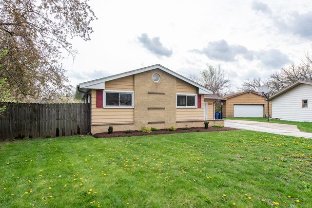 2625 Varonen Avenue, Waukegan, IL 60087