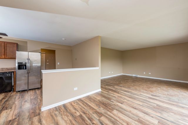 2625 Varonen Avenue, Waukegan, IL 60087