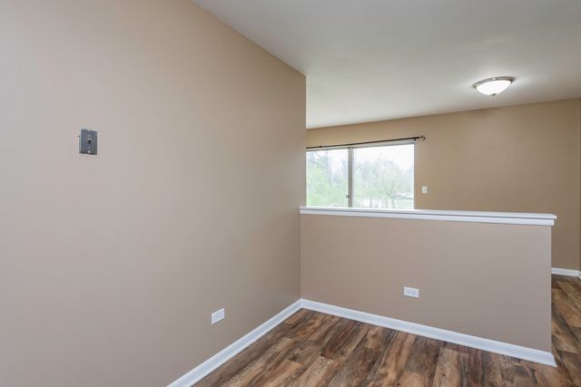 2625 Varonen Avenue, Waukegan, IL 60087