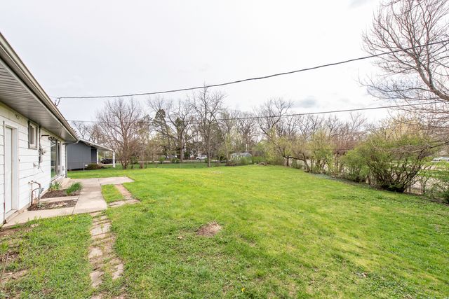 2625 Varonen Avenue, Waukegan, IL 60087