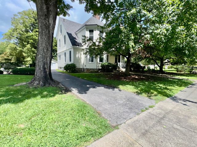 453 W Broadway Street, Danville, KY 40422