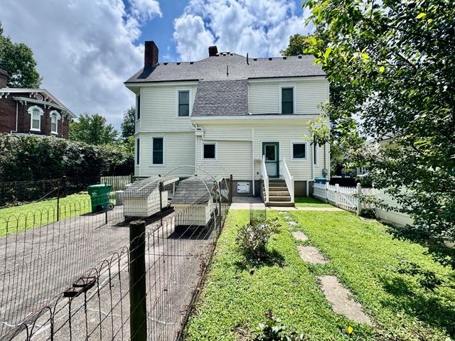 453 W Broadway Street, Danville, KY 40422