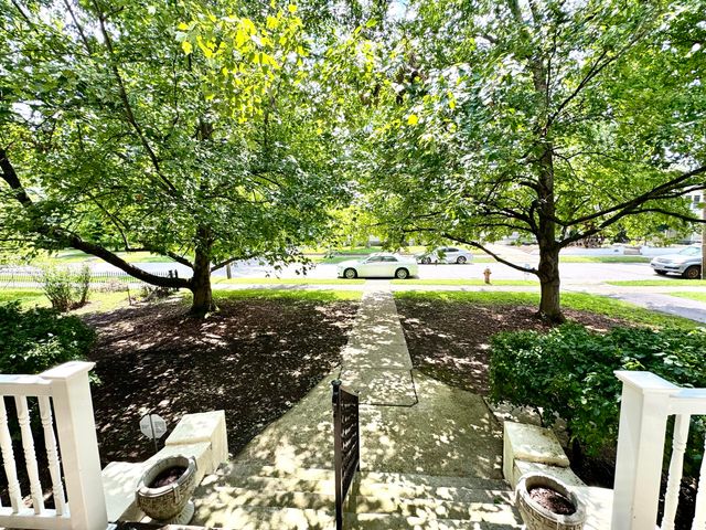 453 W Broadway Street, Danville, KY 40422