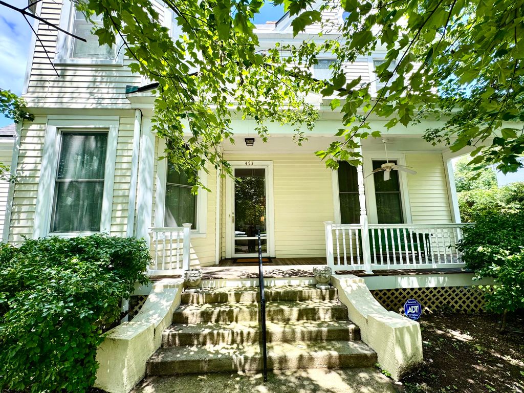 453 W Broadway Street, Danville, KY 40422