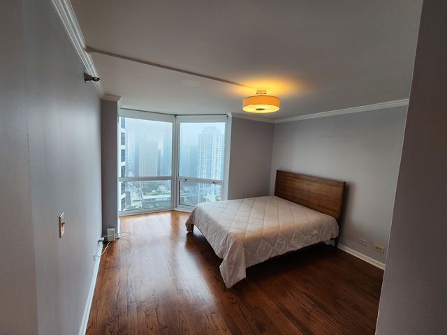 195 N Harbor Drive 3807, Chicago, IL 60601
