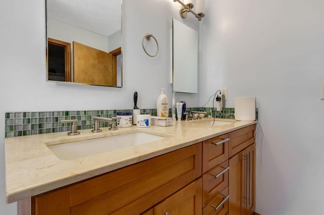 2567 Starford Drive, Dublin, OH 43016