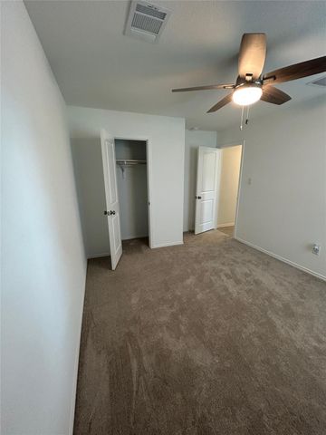 141 Basalt DR, Maxwell, TX 78666