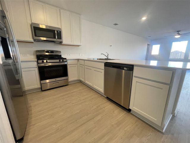 141 Basalt DR, Maxwell, TX 78666