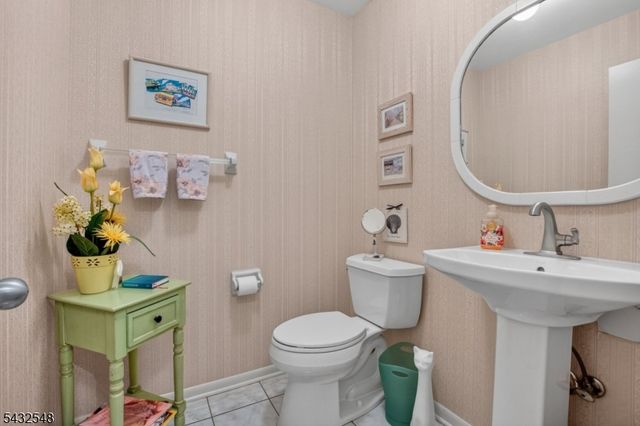 59 Gabriel Dr, Montville Twp., NJ 07045