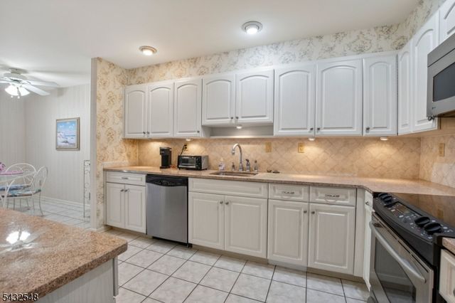 59 Gabriel Dr, Montville Twp., NJ 07045