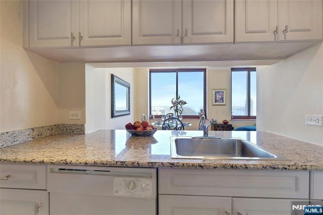 100 Old Palisade Road 3414, Fort Lee, NJ 07024