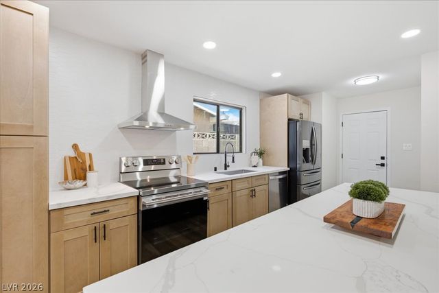 3912 Casa Grande Avenue, Las Vegas, NV 89102