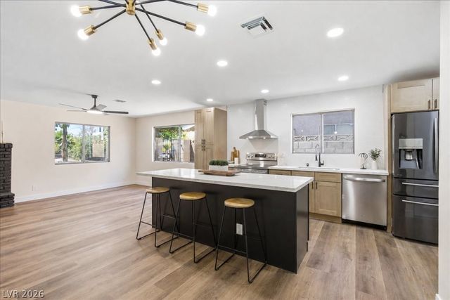 3912 Casa Grande Avenue, Las Vegas, NV 89102