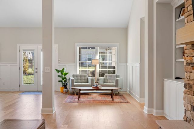 2209 Winterdale Dr, Murfreesboro, TN 37128