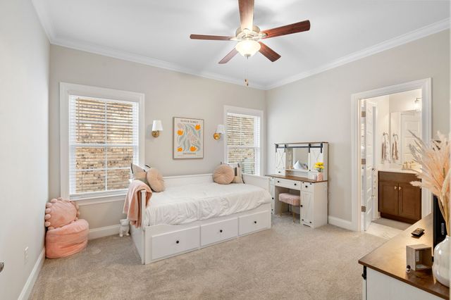 2209 Winterdale Dr, Murfreesboro, TN 37128