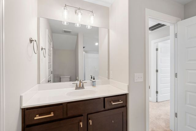 2209 Winterdale Dr, Murfreesboro, TN 37128