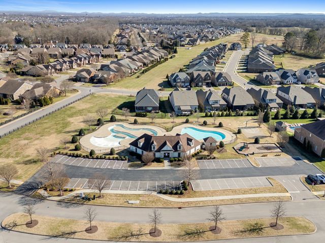 2209 Winterdale Dr, Murfreesboro, TN 37128