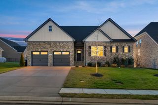 2209 Winterdale Dr, Murfreesboro, TN 37128